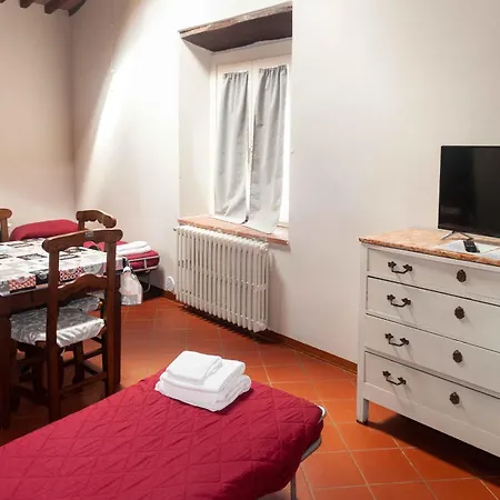 Torre Degli Onesti 3* Lucca