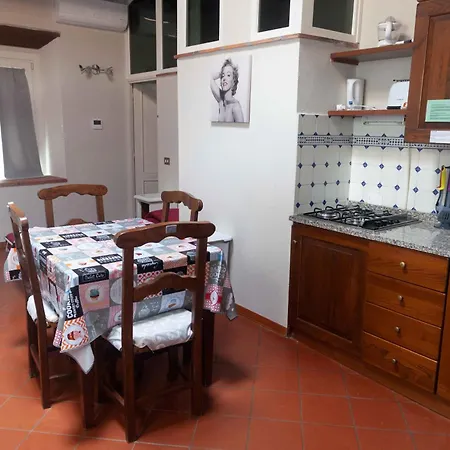 Torre Degli Onesti Bed & Breakfast 3*